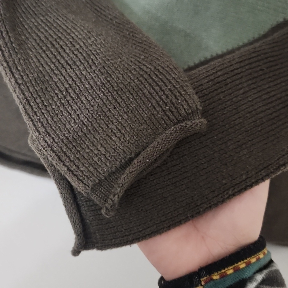 Elegant Color block green cream & brown sweater Career Contemporary Minimalist - Picture 4 of 11